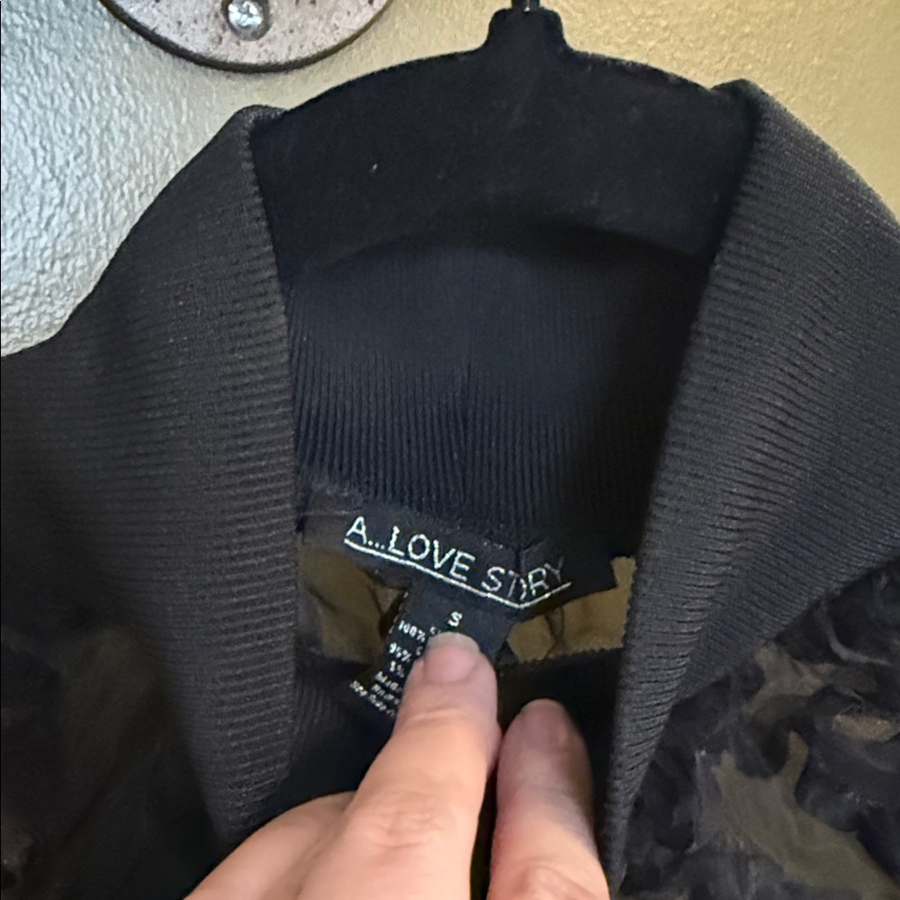 Black Sheer Ruffle Blouse - Picture 4 of 5